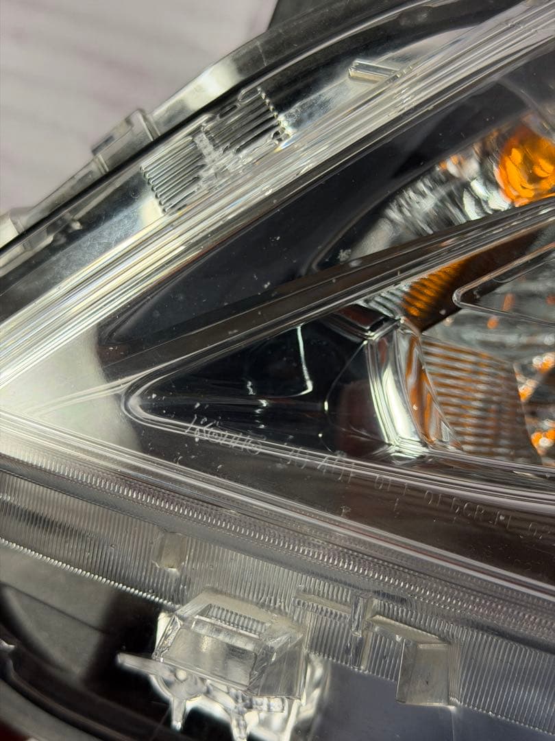 ゆ*う様 トヨタクラウン　左LED ヘッドライト クリアレンズ