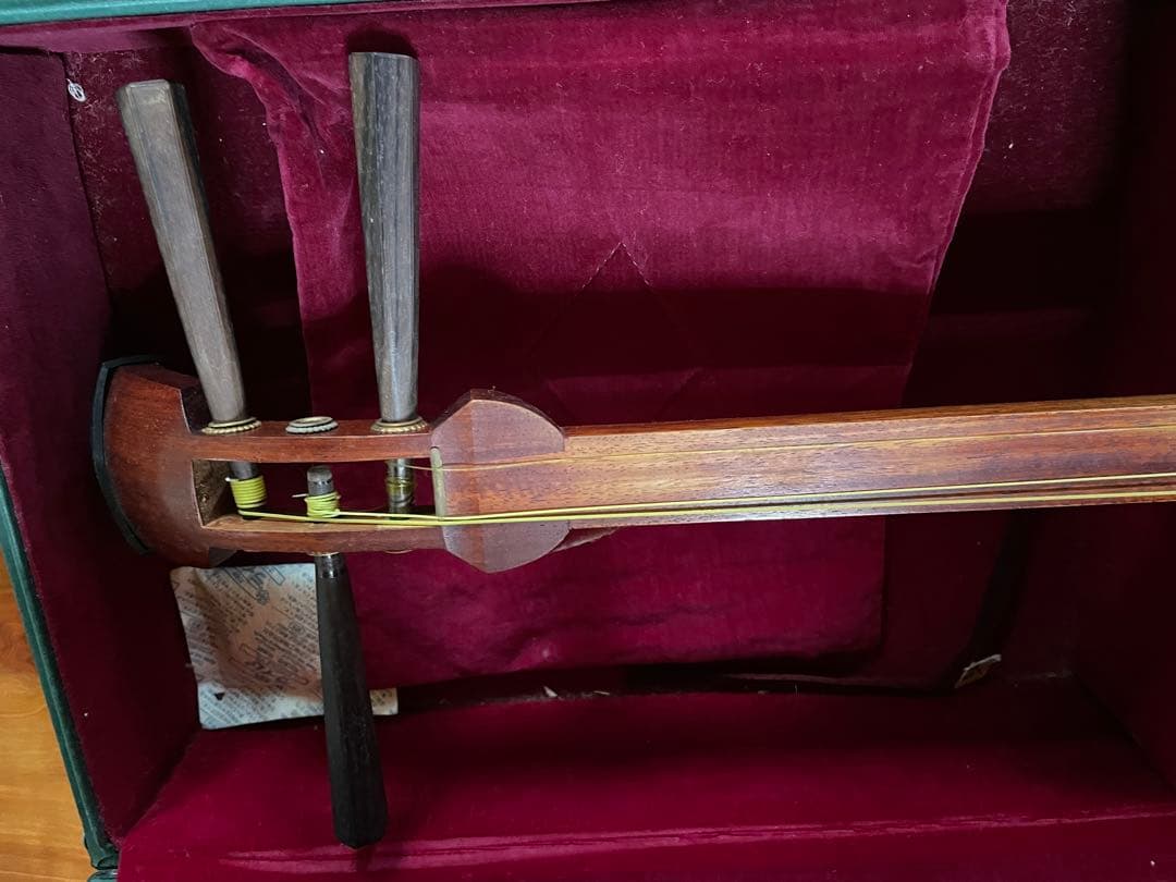 チ*ガ様 【お安くします】三味線 本体 ケース付き