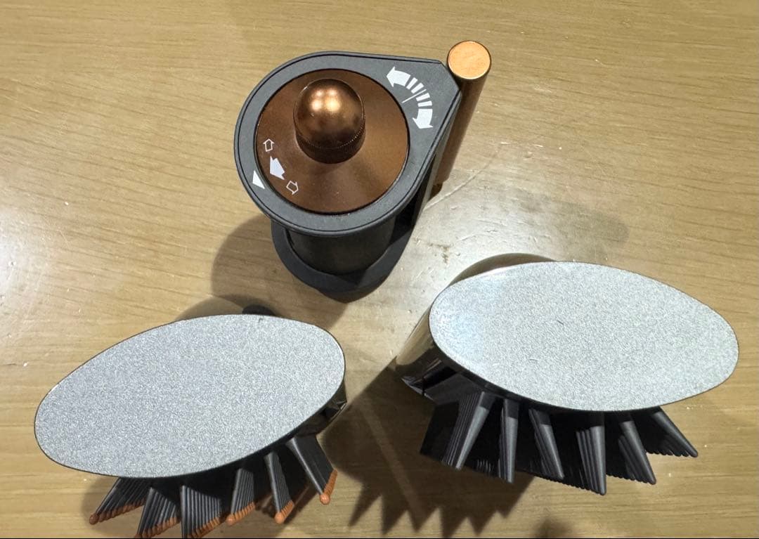 ダイソン　エアラップドライヤー　HS05