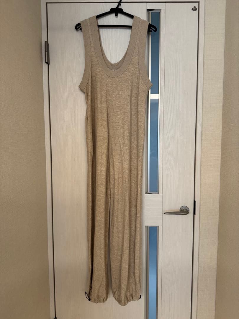 トゥデイフル　ベージュ オールインワン