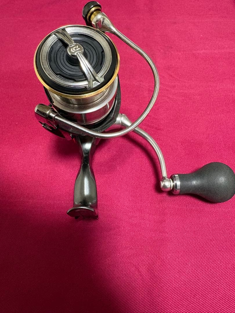 ダイワ ルビアス LT2500-XH RCSハンドルカスタム ハイギア 箱付