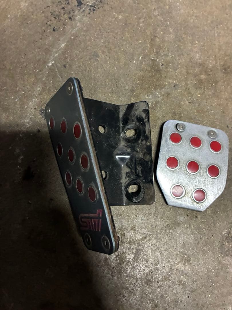 スバル STI ペダルカバー　MT インプレッサ　レガシー　WRX