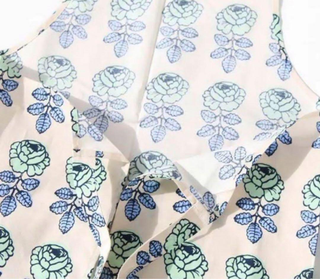 日本限定　マリメッコ　ヴィヒキルース　Vihkiruusu エプロン