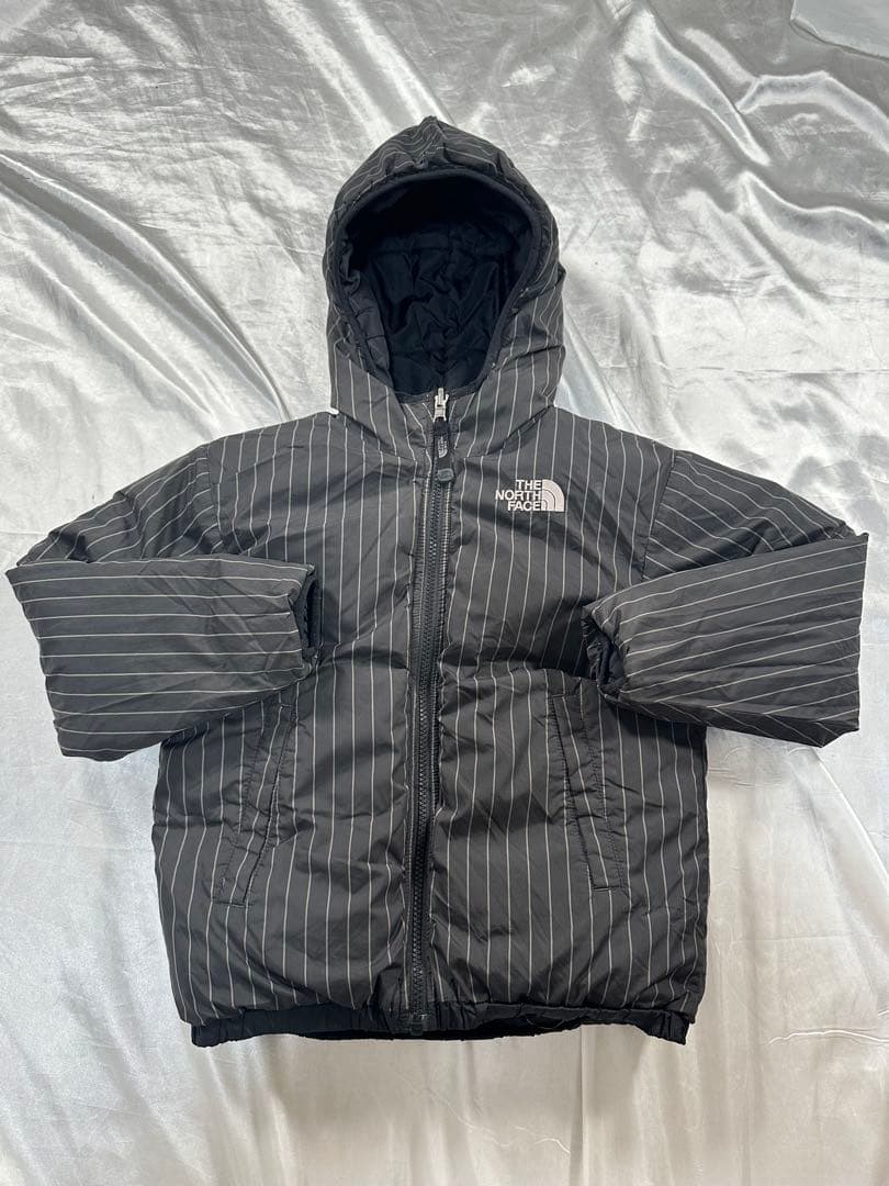 THE NORTH FACE ヌプシ　ダウンジャケット リバーシブル　キッズ