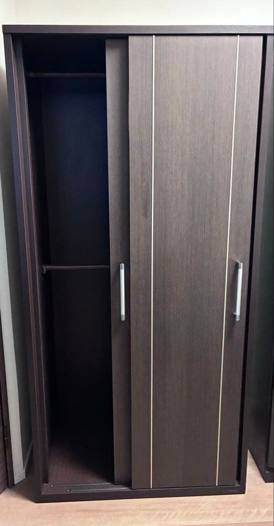 ワードローブ　収納　ダークブラウン