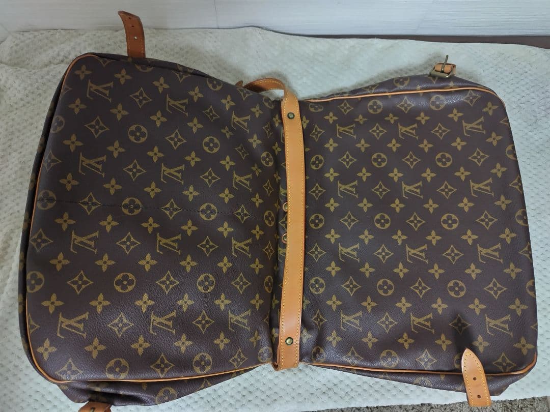 ルイヴィトン　モノグラム ソミュール35 ショルダーバッグ