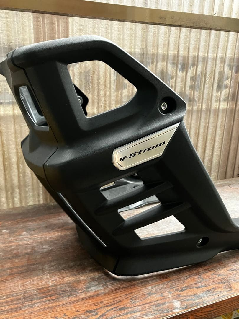 Ｖストローム650 カウル・パワーボックスセット