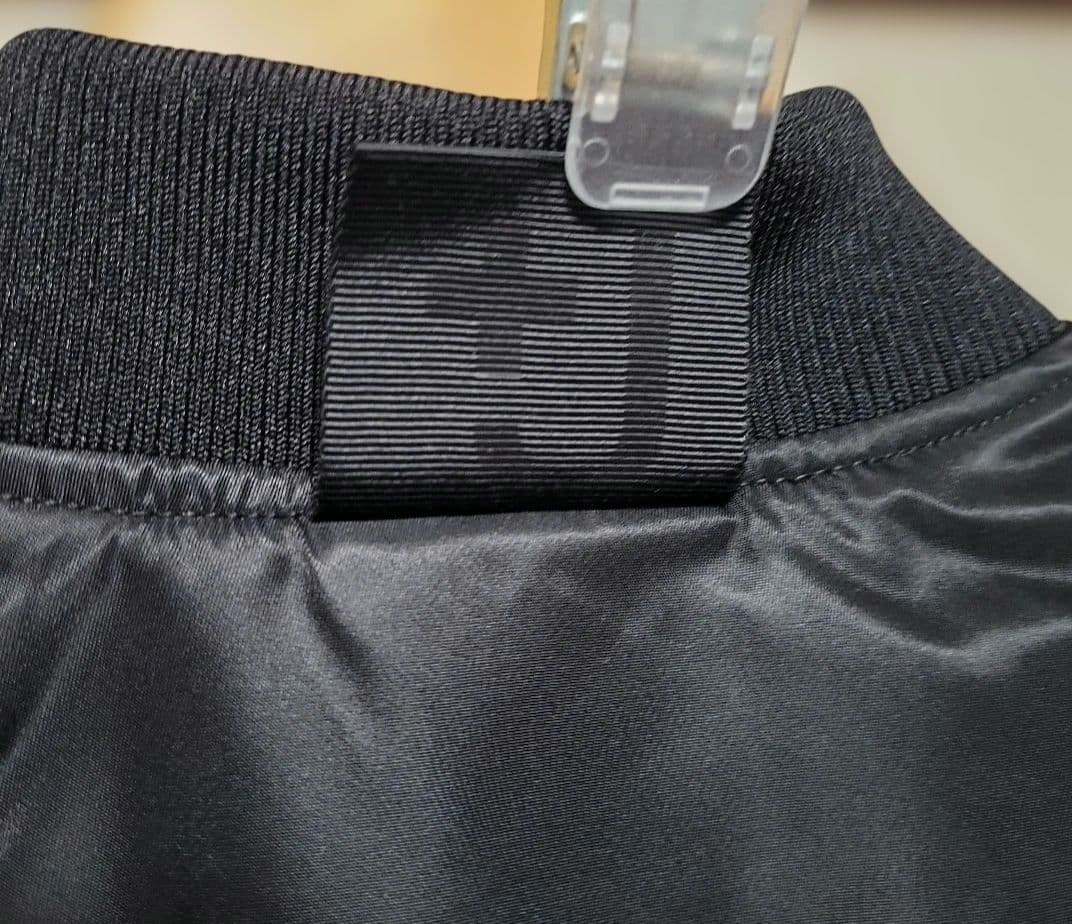 UNIQLOハイブリッドダウンオーバーサイズMA-1ブルゾン +j ブラック　L