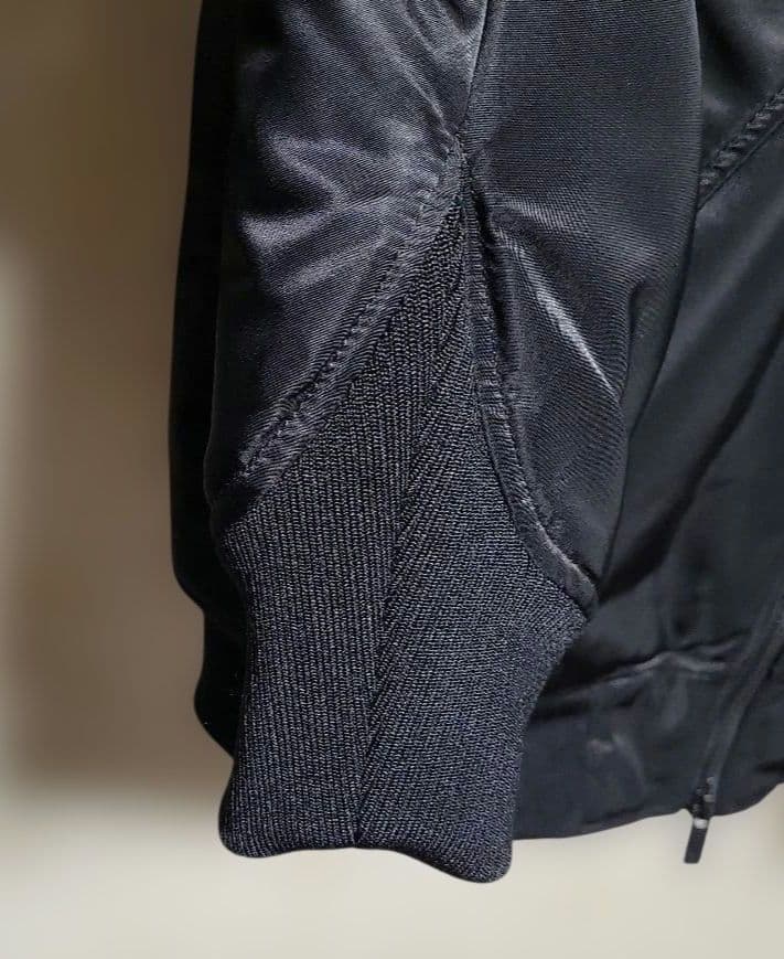 UNIQLOハイブリッドダウンオーバーサイズMA-1ブルゾン +j ブラック　L