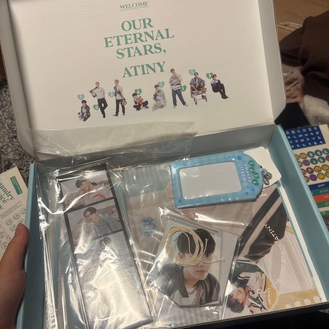 ATEEZ ペンライト、本国ファンクラブ3期キット、日本ファンクラブトレカケース