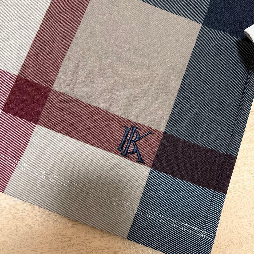 ブラックレーベルクレストブリッジ　オシャレトップスL、サンプル未使用