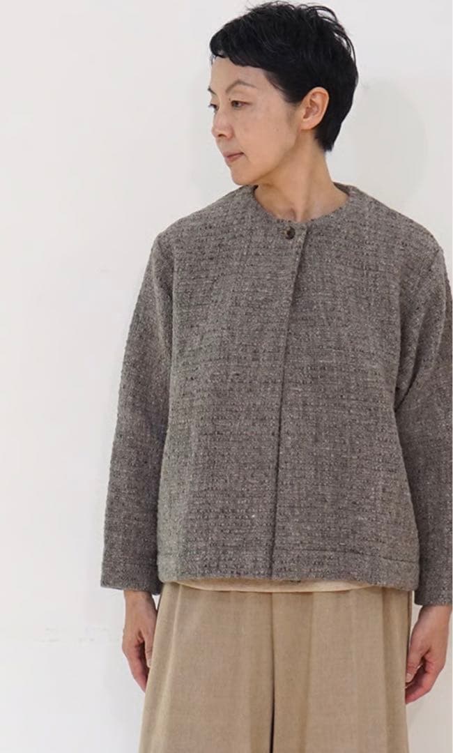 【真木テキスタイル】ジャケット ノーカラーshort カルパ グレー