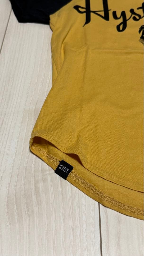 Hysteric 半袖ラグランTシャツ マスタード/ブラック