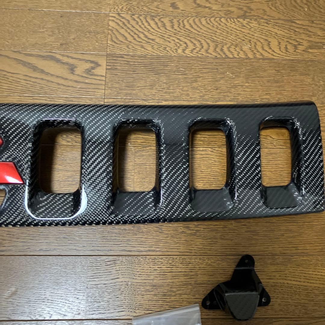 デリカD5 TGS カーボンセンターグリル