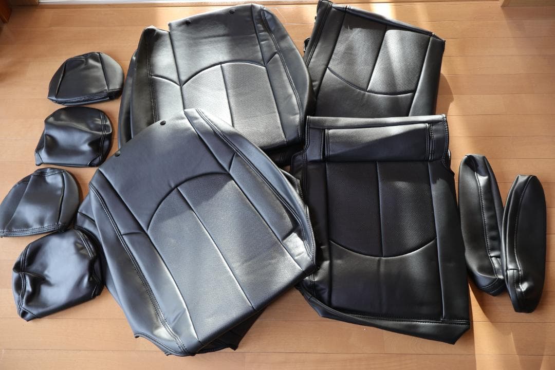 【新品】ユーアイビークル　アウリコ　ハイエース　200系　レザーシートカバー