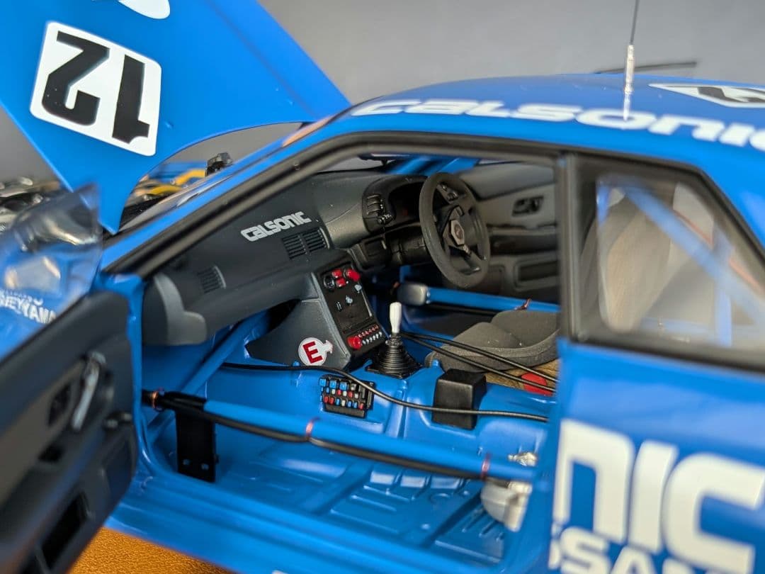 オートアート 1/18 日産スカイライン GT-R R32 カルソニック #12