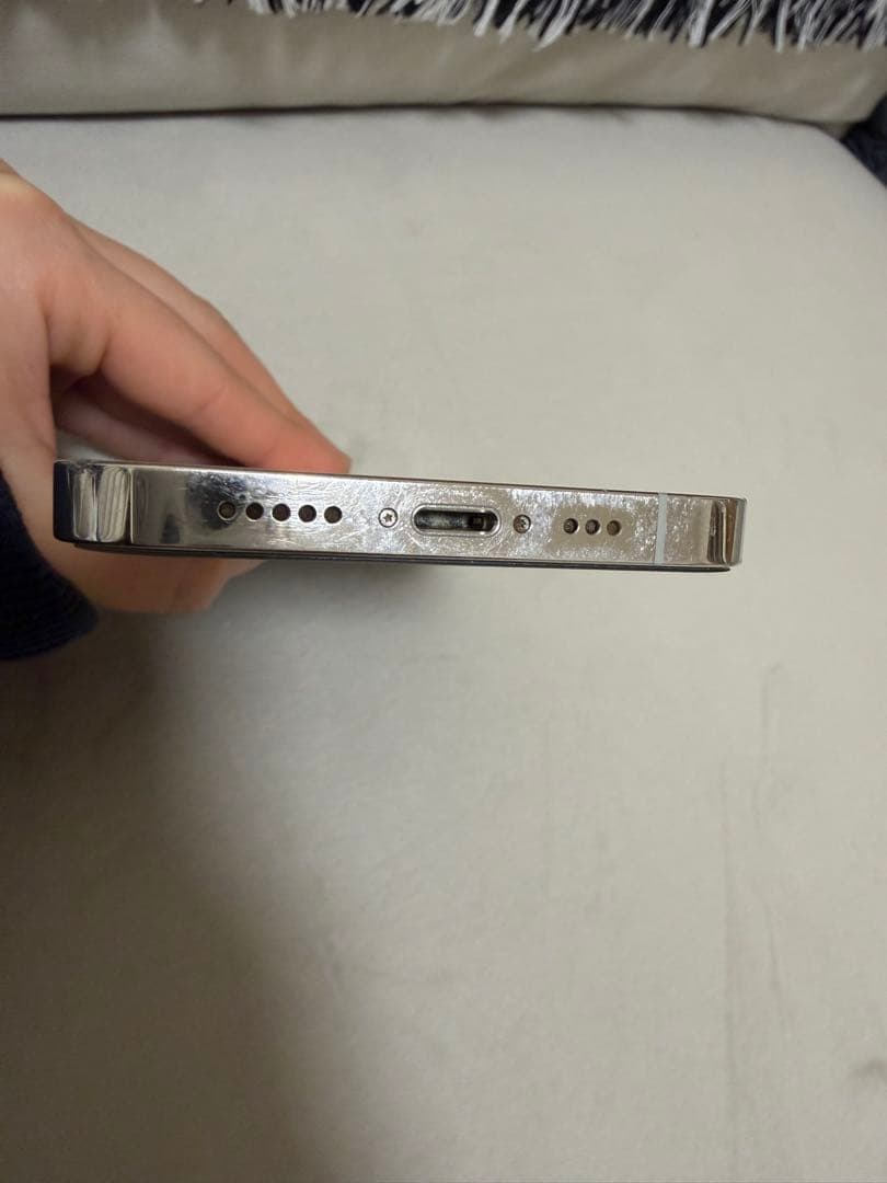 美品　iPhone12 Pro シルバー　128GB