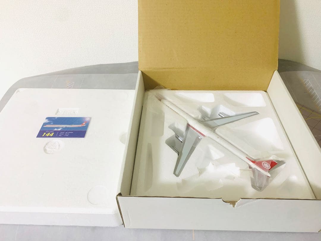 インフライト１／２００エアカナダＤＣ－８－６３金属製ダイキャストモデル完成品