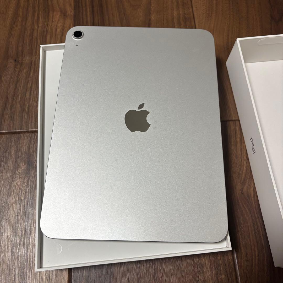 iPad11世代 シルバー 2025年モデル スタンド付き