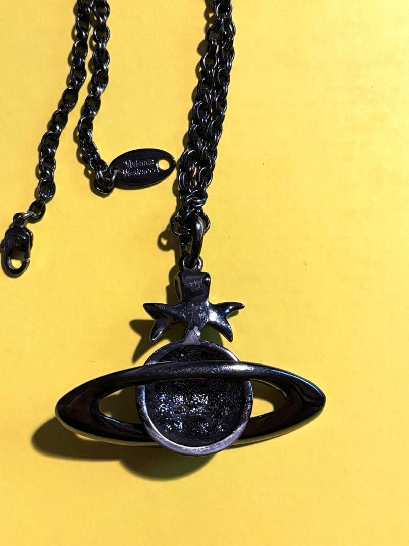 セール中‼️Vivienne Westwood オーブネックレス