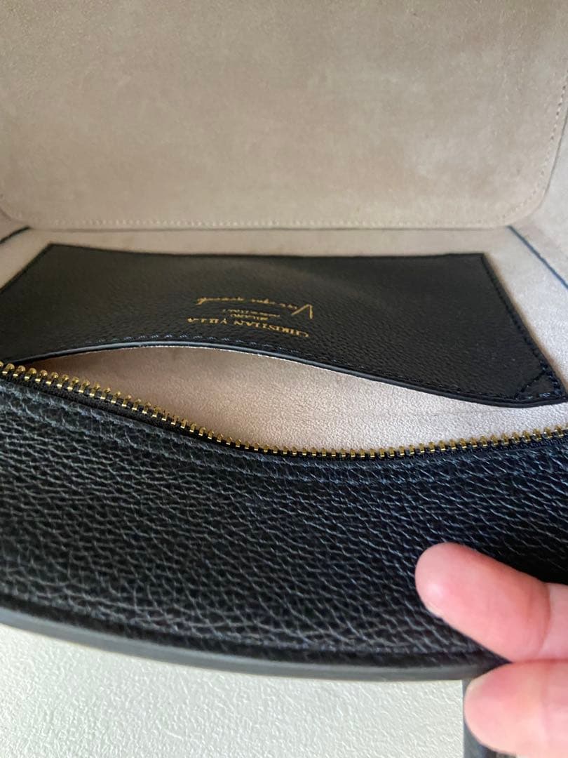 Christian villa★フラップショルダーバッグ、オケージョン、黒美品