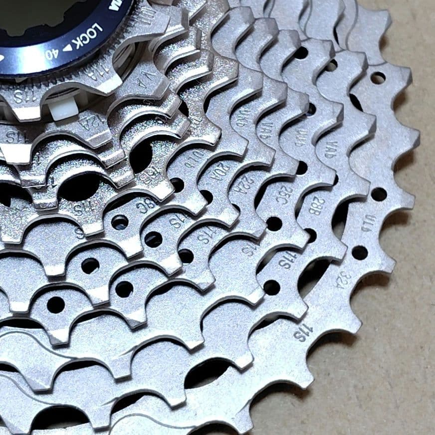 シマノ ULTEGRA CS-R8000 11-32T 11S