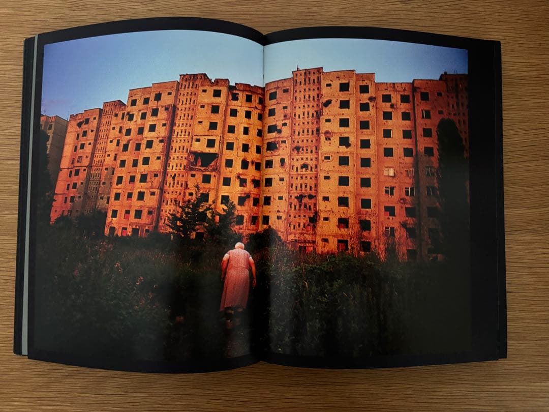 JONAS BENDIKSEN　『SATELLITES』