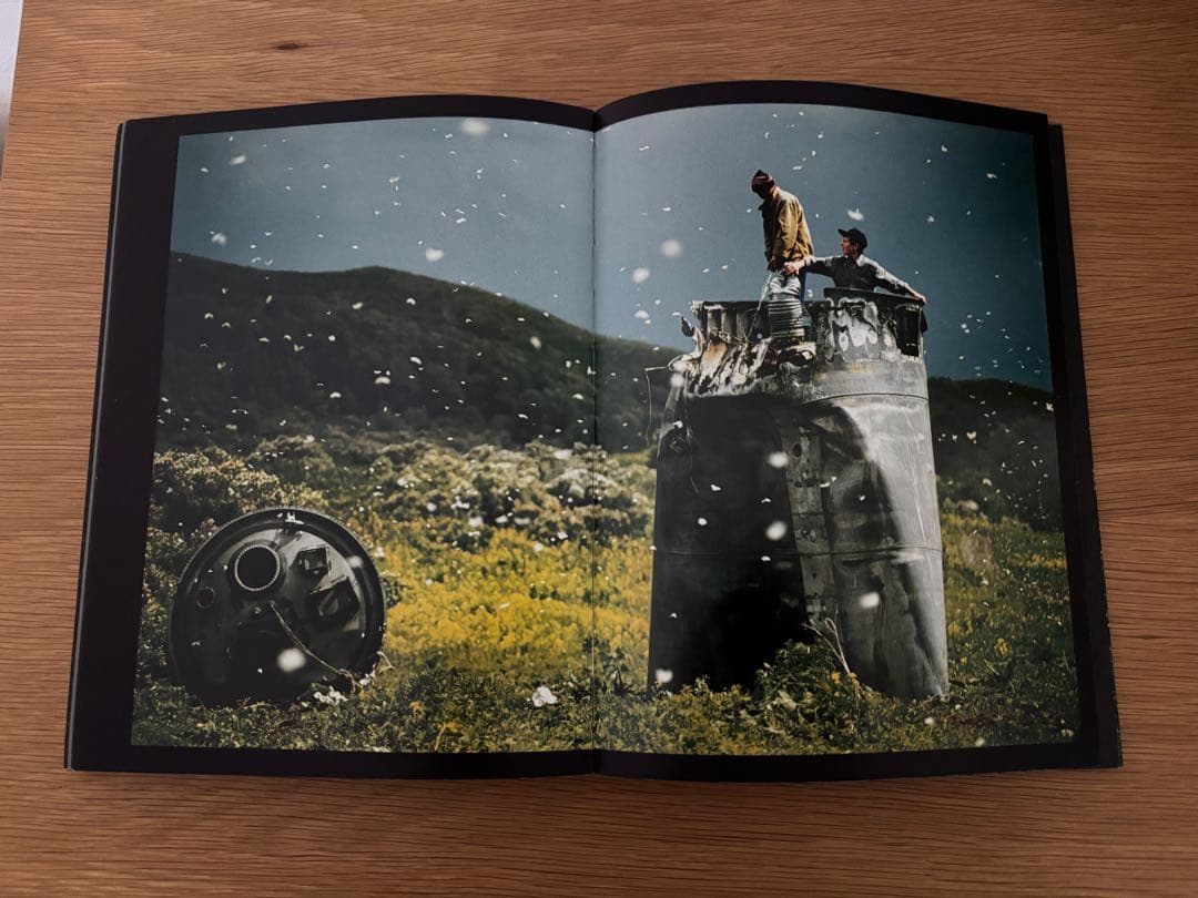 JONAS BENDIKSEN　『SATELLITES』