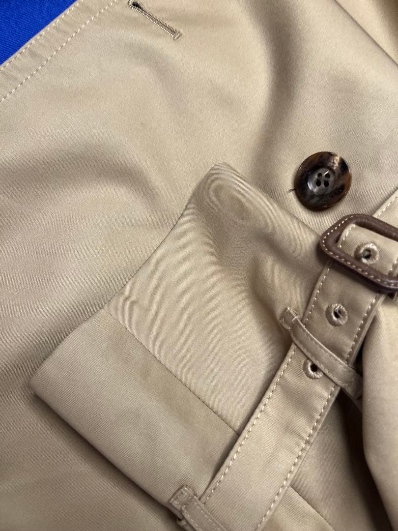 アクアスキュータムベージュ トレンチコート レディース