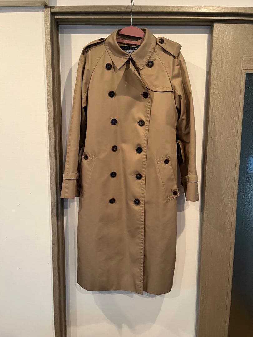 アクアスキュータムベージュ トレンチコート レディース