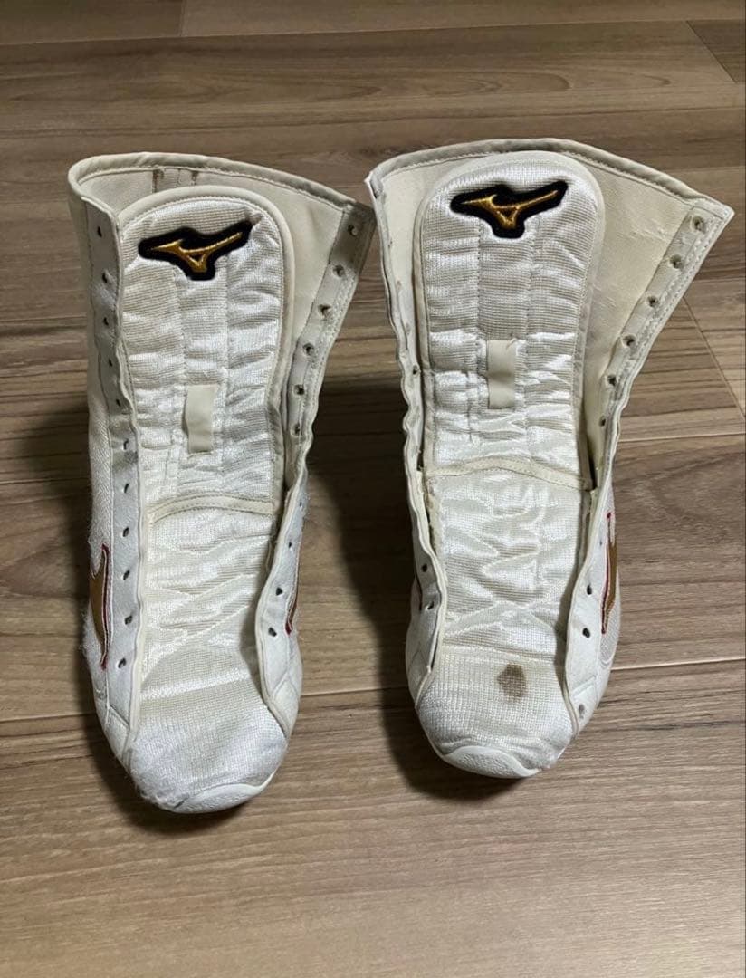 Mizuno ボクシングシューズ ホワイト/ゴールド　27cm