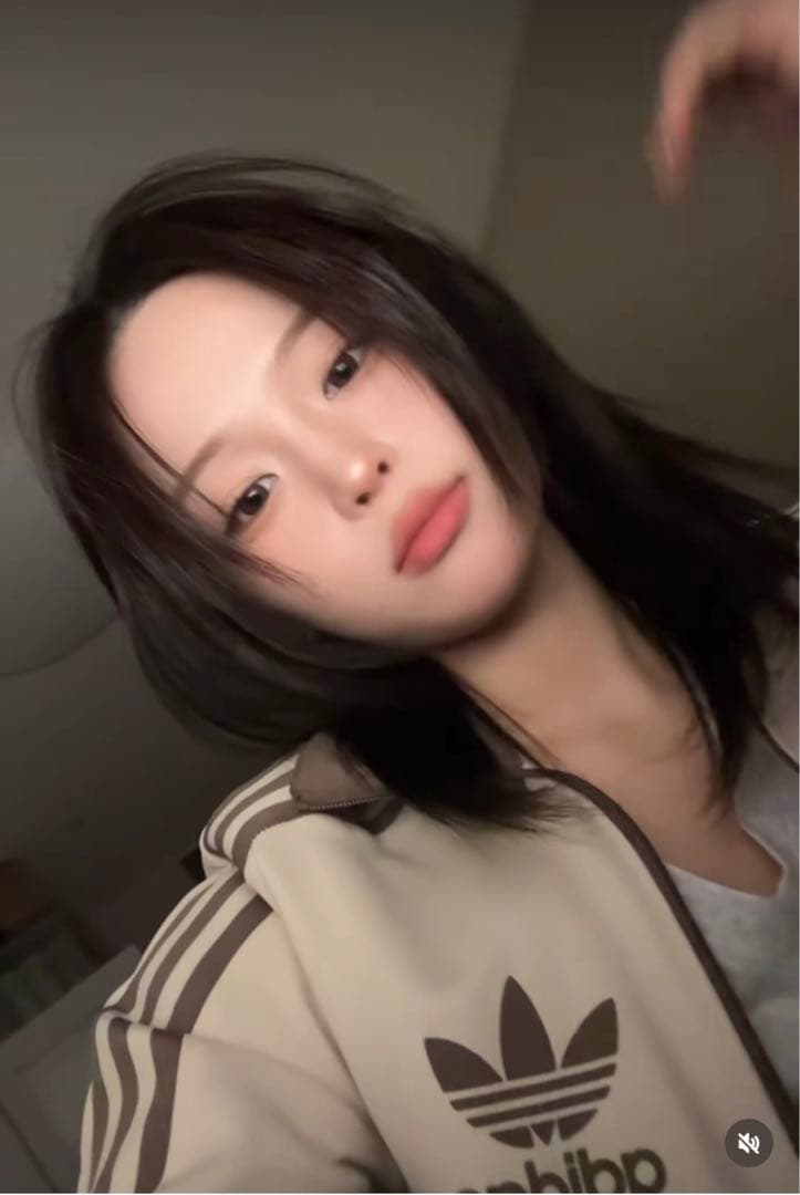 新品M女性】アディダス　トラックジャケットジャージトップ茶ベージュブラウン