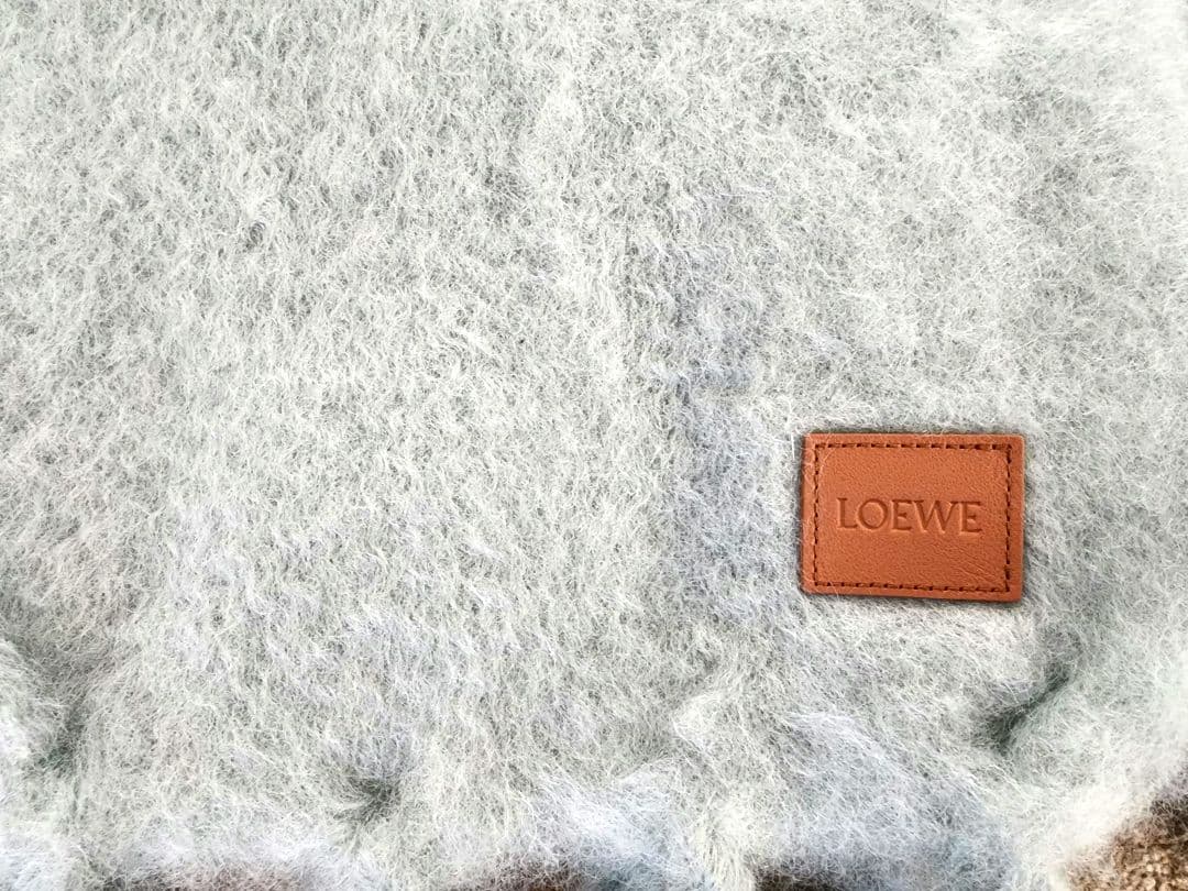 LOEWE・ロエベ ◆ミントグリーン フリンジマフラー