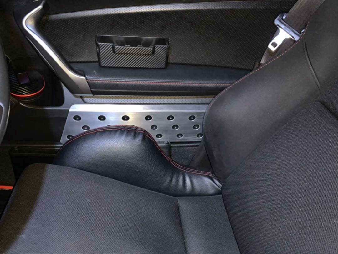 86 zn6 BRZ zc6 ドアキックガード　ヒールプレートセット