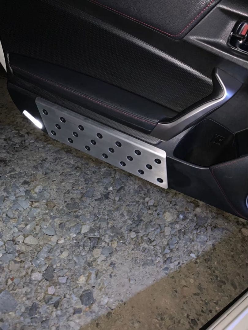 86 zn6 BRZ zc6 ドアキックガード　ヒールプレートセット