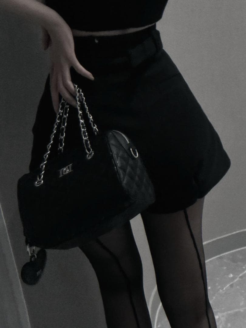 S 新品 入手困難 Darich サイドスリットハイウエストショートパンツ 黒