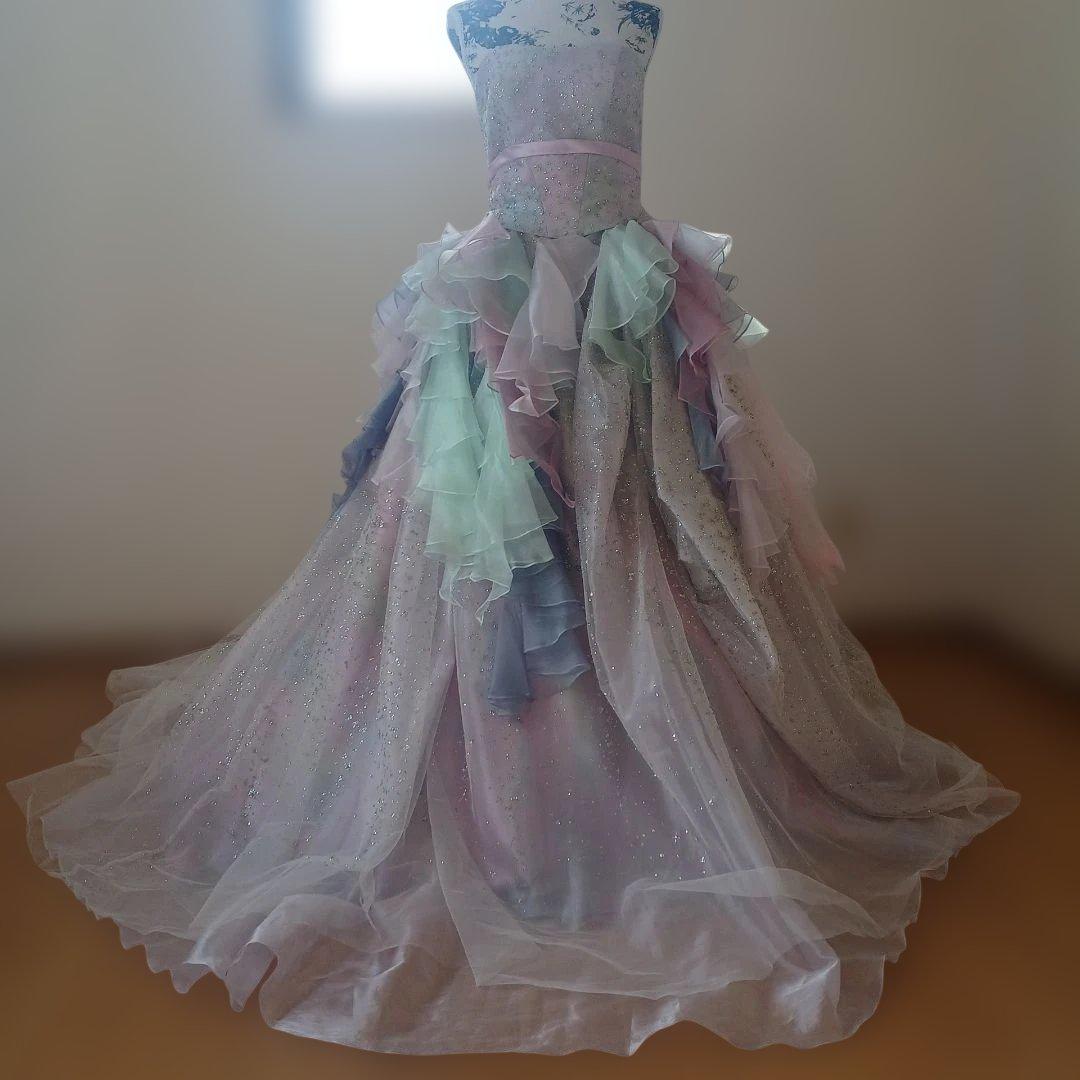 パステルフリルウェディングドレス