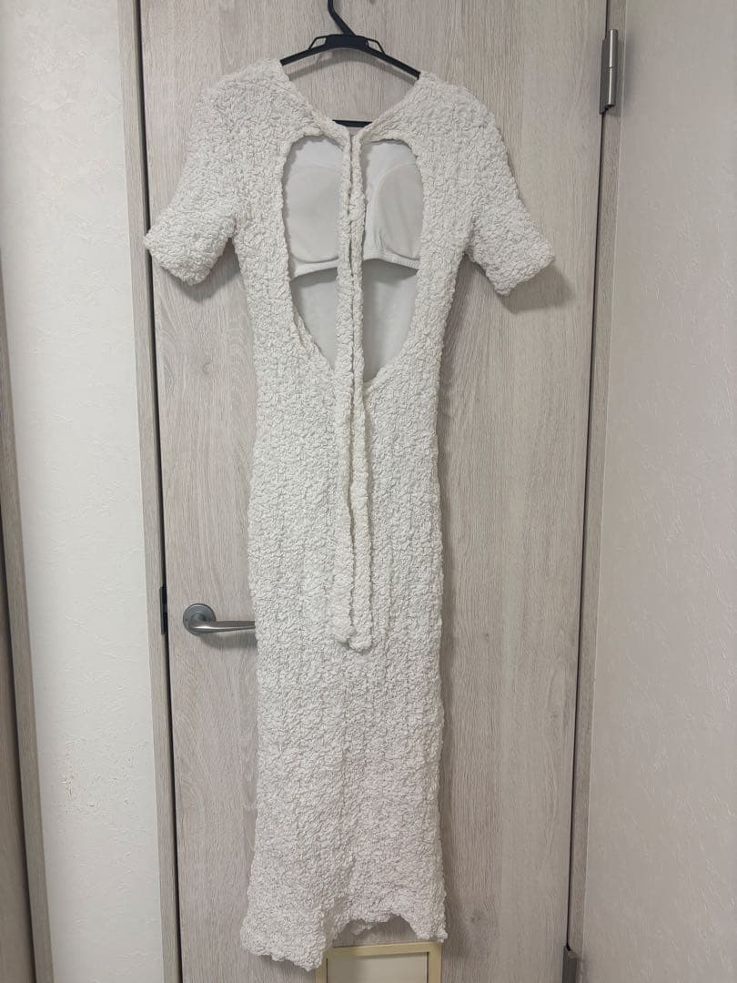 Bibiy. HONEY BEE DRESS ホワイト