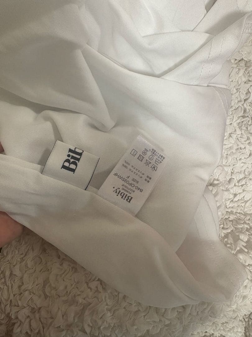 Bibiy. HONEY BEE DRESS ホワイト