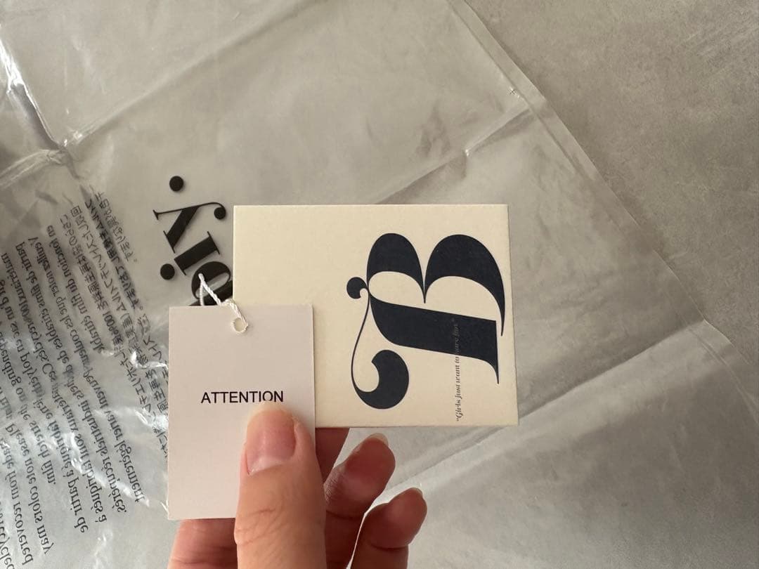 Bibiy. HONEY BEE DRESS ホワイト