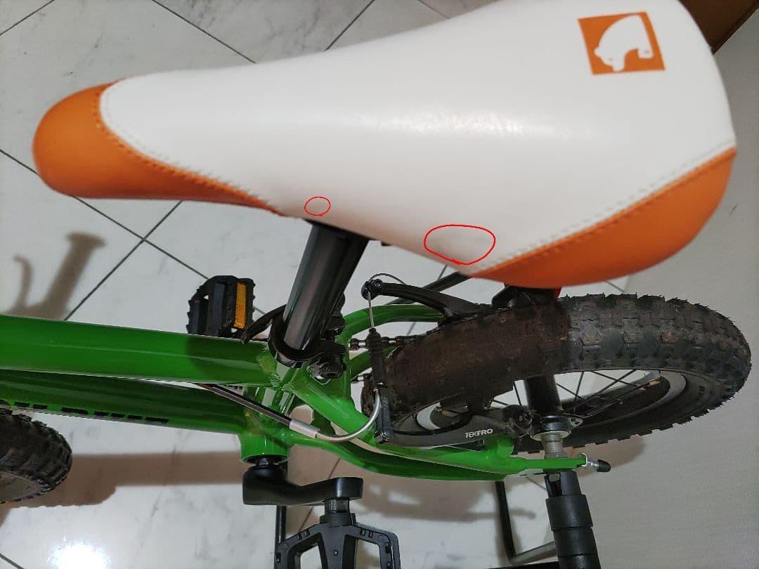 落馬の王子　ヨツバサイクル　幼児用自転車 12インチ 緑オレンジ 補助輪付