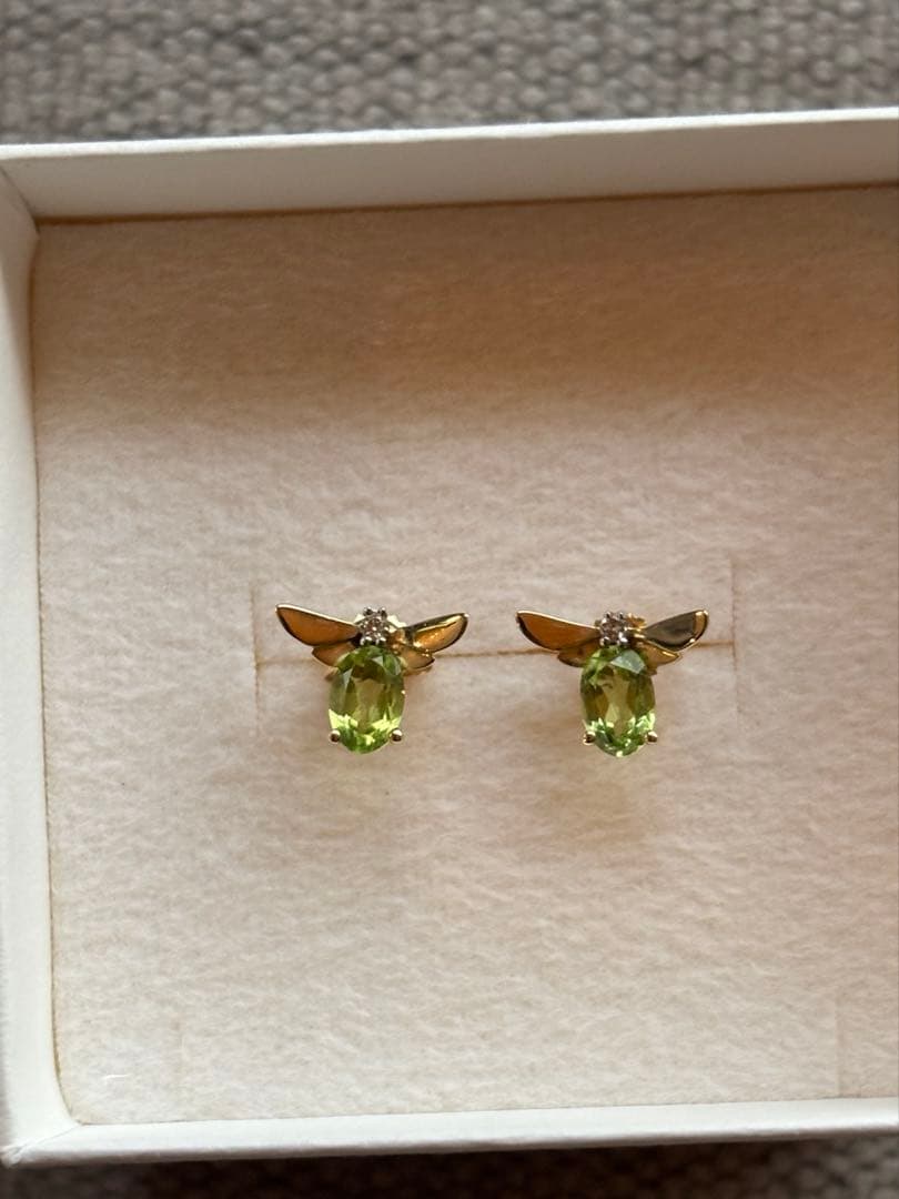 bijou de M ペリドット ミツバチ ピアス