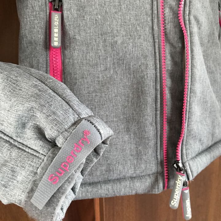 「極度乾燥しなさい」のアウター　とにかく暖かい！です