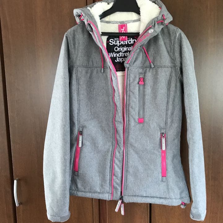 「極度乾燥しなさい」のアウター　とにかく暖かい！です