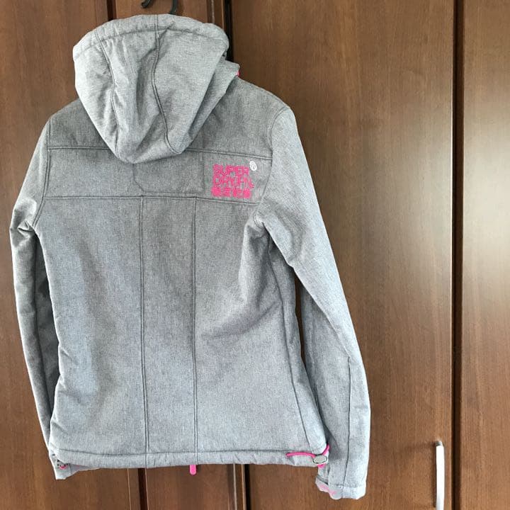 「極度乾燥しなさい」のアウター　とにかく暖かい！です