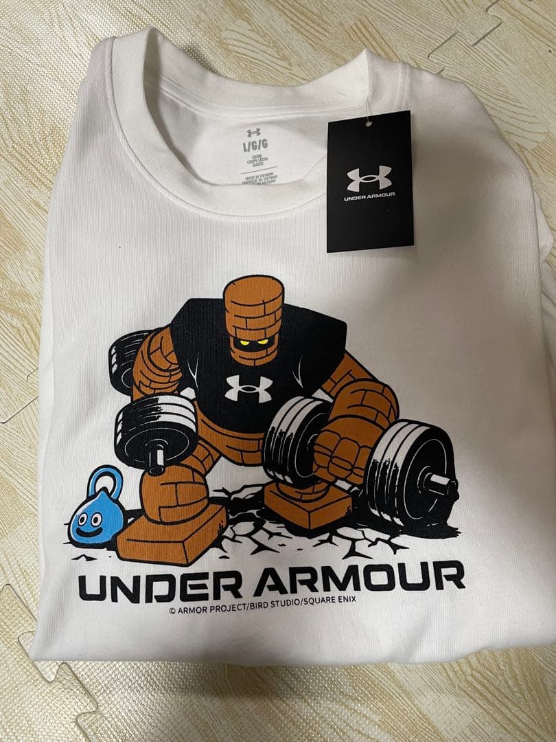 【新品•タグ付き】アンダーアーマー×ドラクエ　Tシャツ