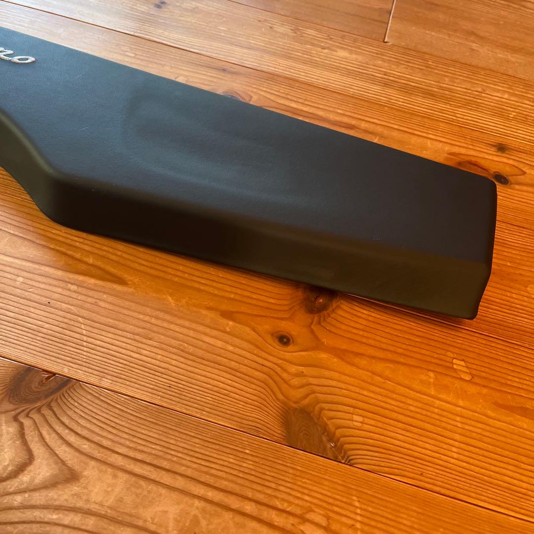 アバルト　トノカバー　ツーリズモ刺繍