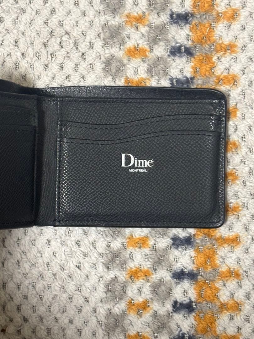 Dime Classic Wallet スタッデッド二つ折り財布