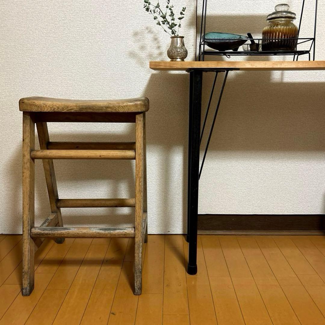 nao FUTABA家具　ヴィンテージスツール