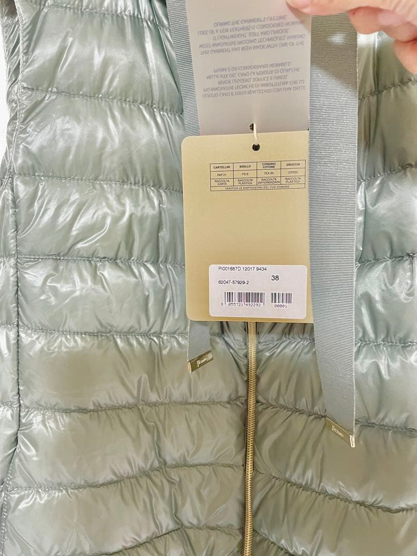 新品タグ付き　ヘルノ　ダウンベスト　レディース　ブルー　38